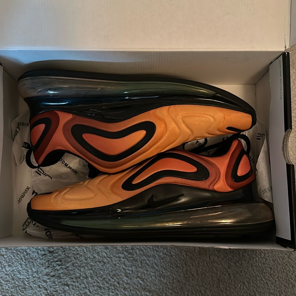 Nike Men’s Air Max 270 - Size 12
